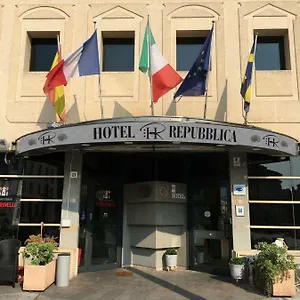 hr-hotel.hotelslidodijesolo.com/