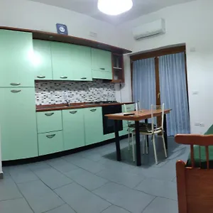 https://la-giada-apartments.it-romehotels.com